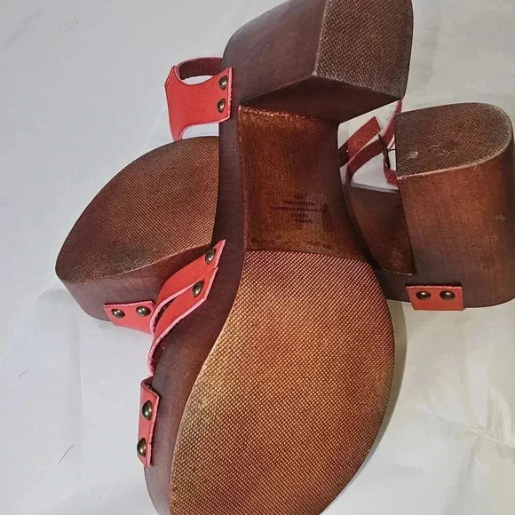 NWOT Madden Girl orange chunky heel sandles - Picture 9 of 10